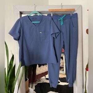 Figs **Limited Edition** Big Sky Scrub Set